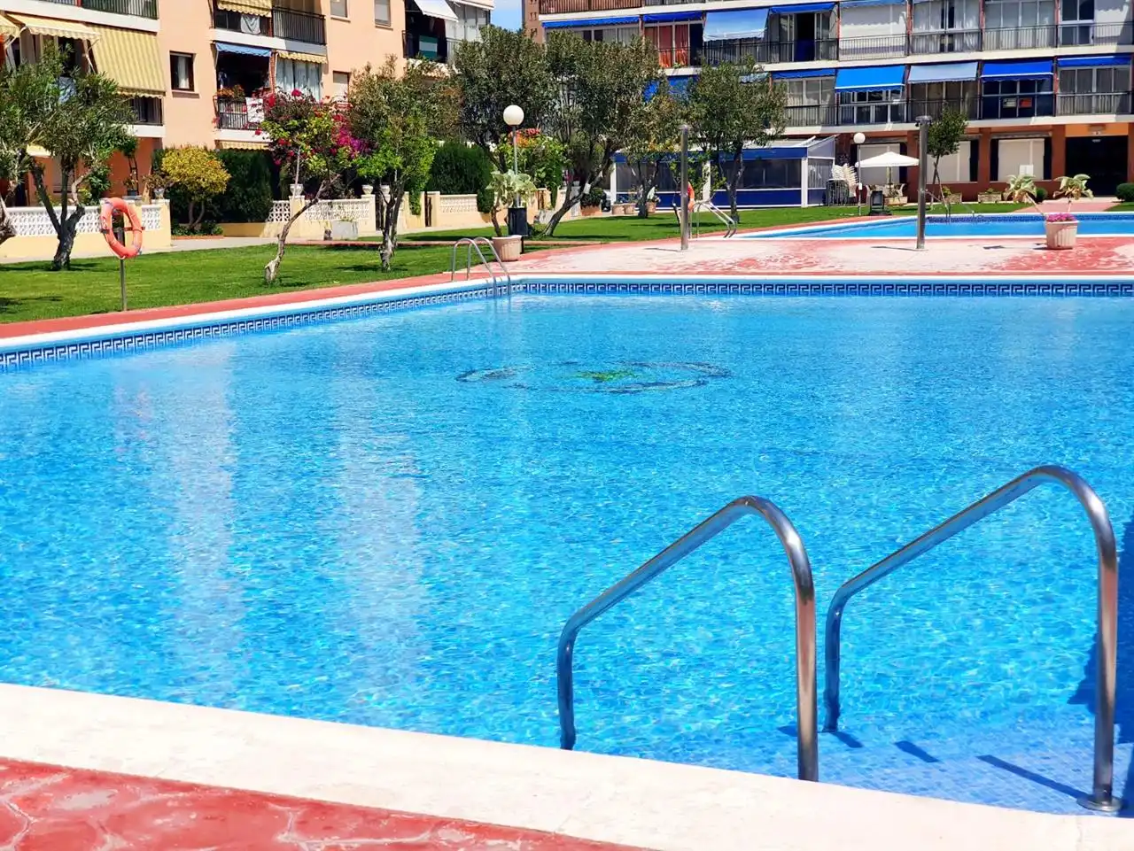 Piscina de Dúplex de alquiler en Villajoyosa / La Vila Joiosa con Piscina y Amueblado