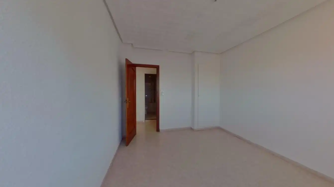 Bedroom of Flat for sale in Valencia
