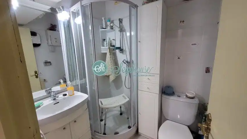 Bathroom of Flat for sale in Segovia  with Heating and Balcony