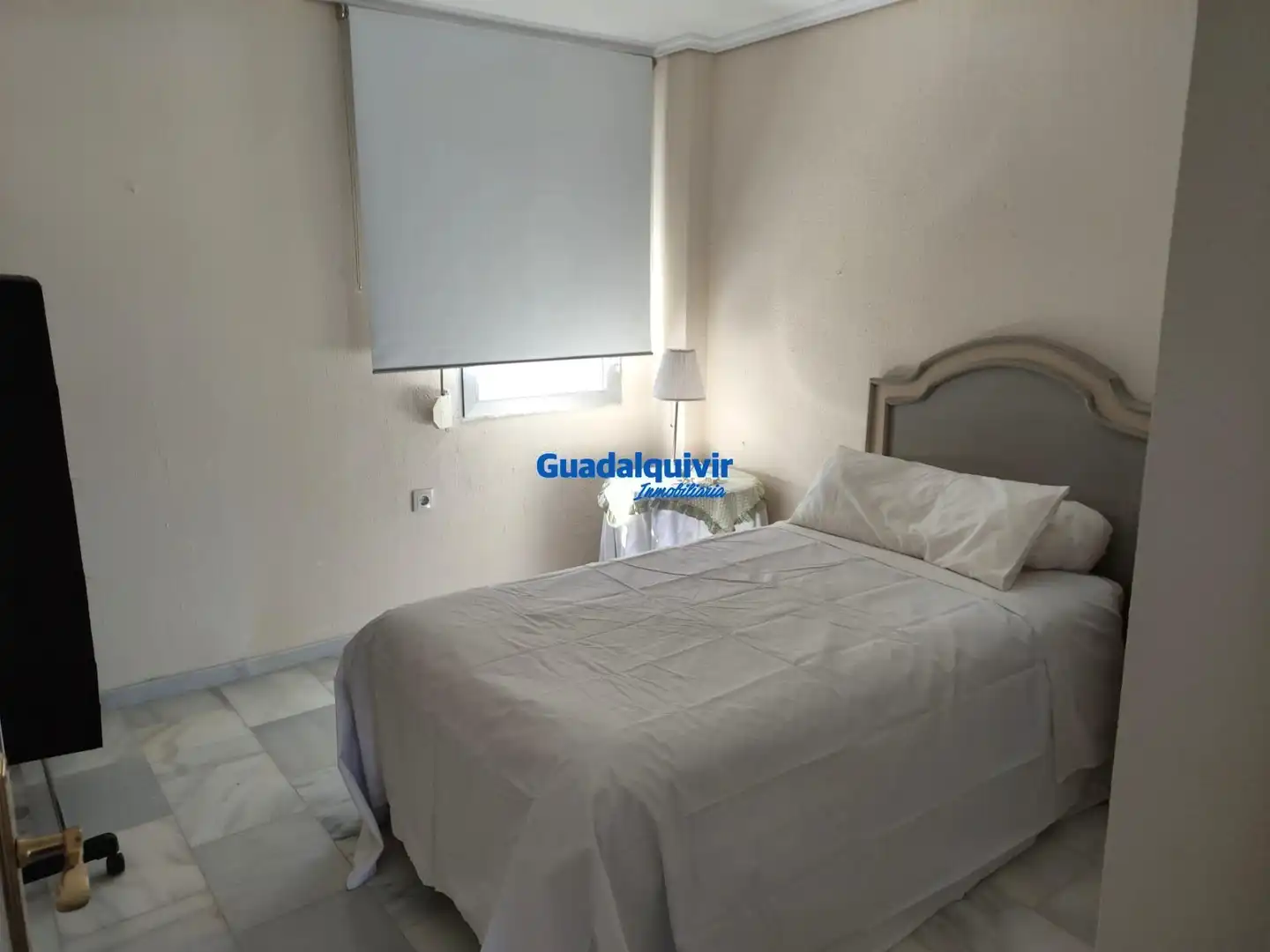 Bedroom of Flat for rent in Sevilla  with Air Conditioner, Furnished and Community pool