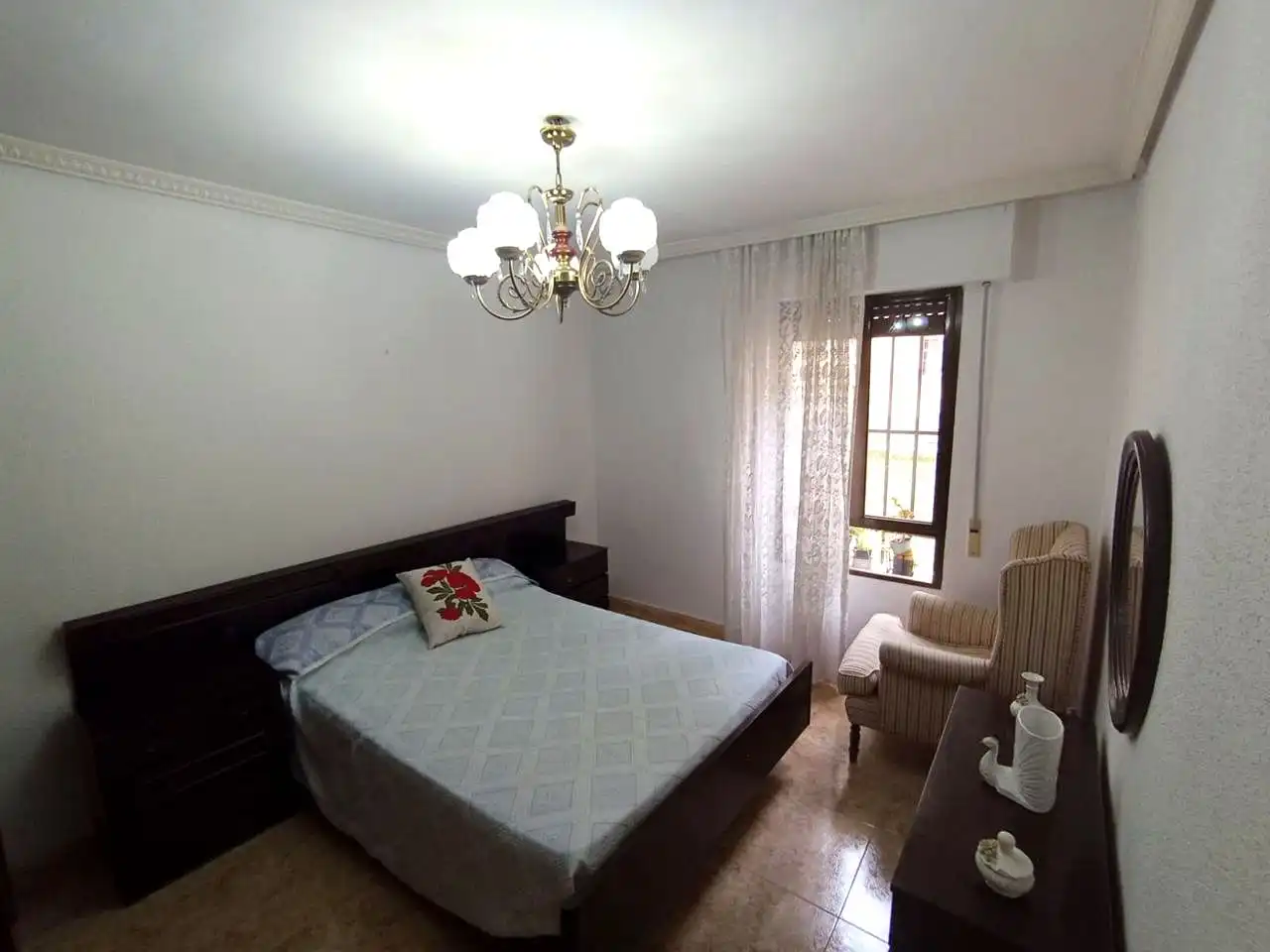 Schlafzimmer von Wohnung zur Miete in Madrid mit Möbliert
