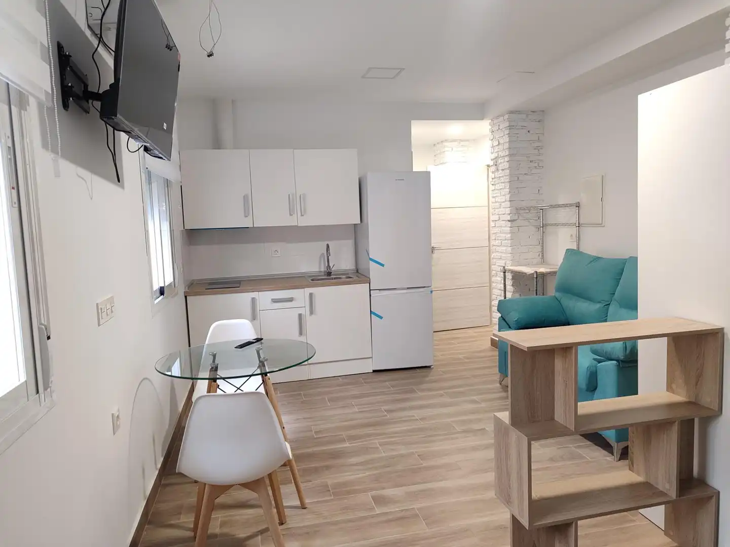 Kitchen of Flat for rent in Granada  with Air Conditioner and Balcony