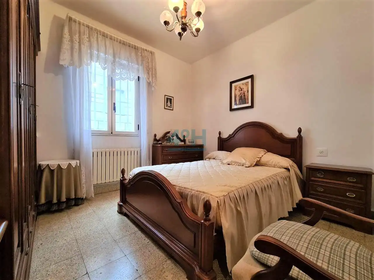 Dormitori de Casa o xalet en venda en Ourense Capital  amb Calefacció, Jardí privat i Terrassa