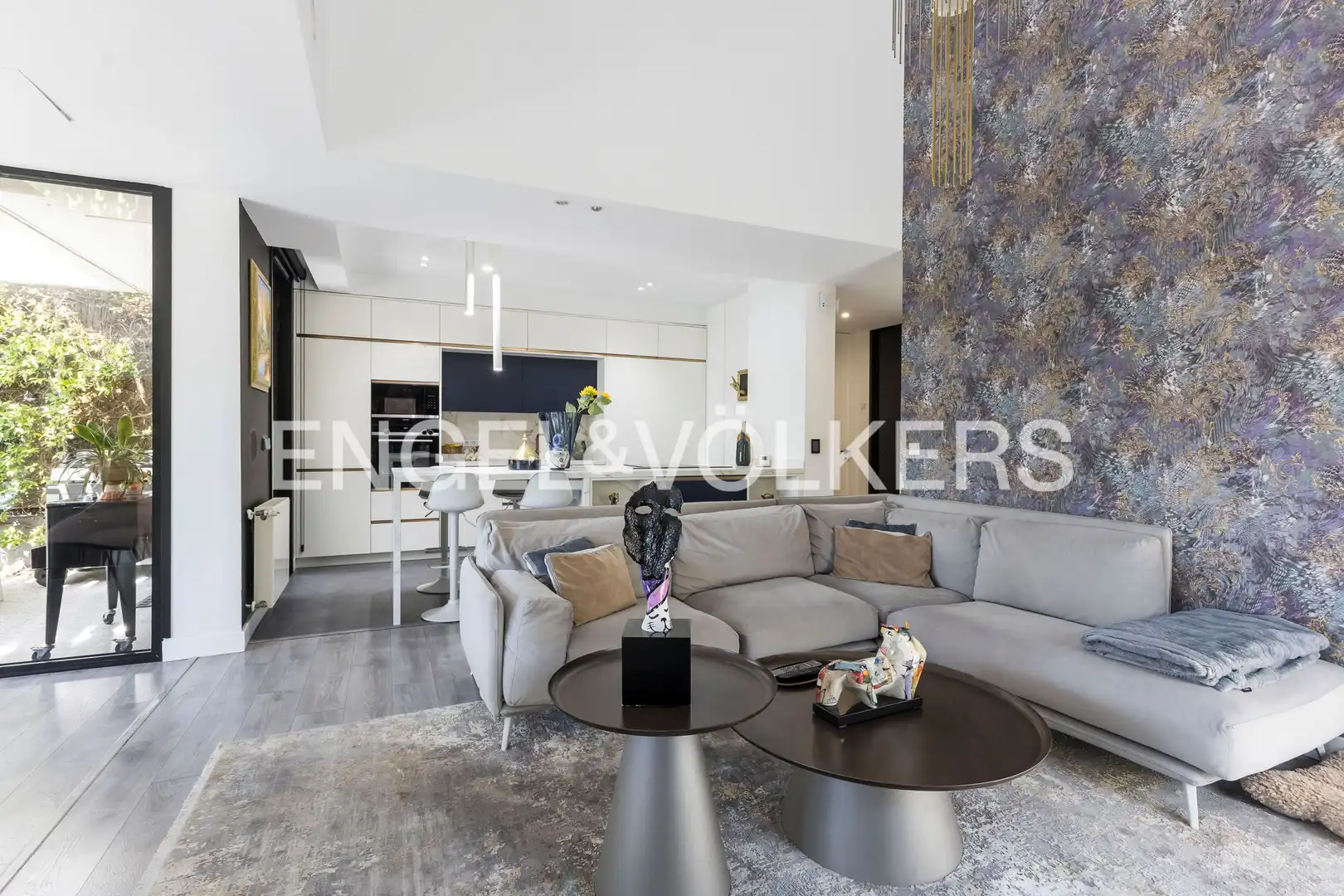 Sala de estar de Casa o chalet en venta en Torrelodones con Aire acondicionado, Calefacción y Jardín privado
