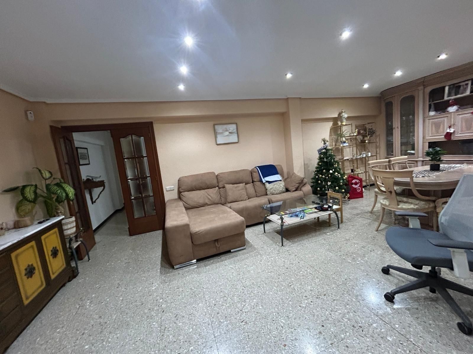 Flat for rent in Barrio de Patraix, Patraix
