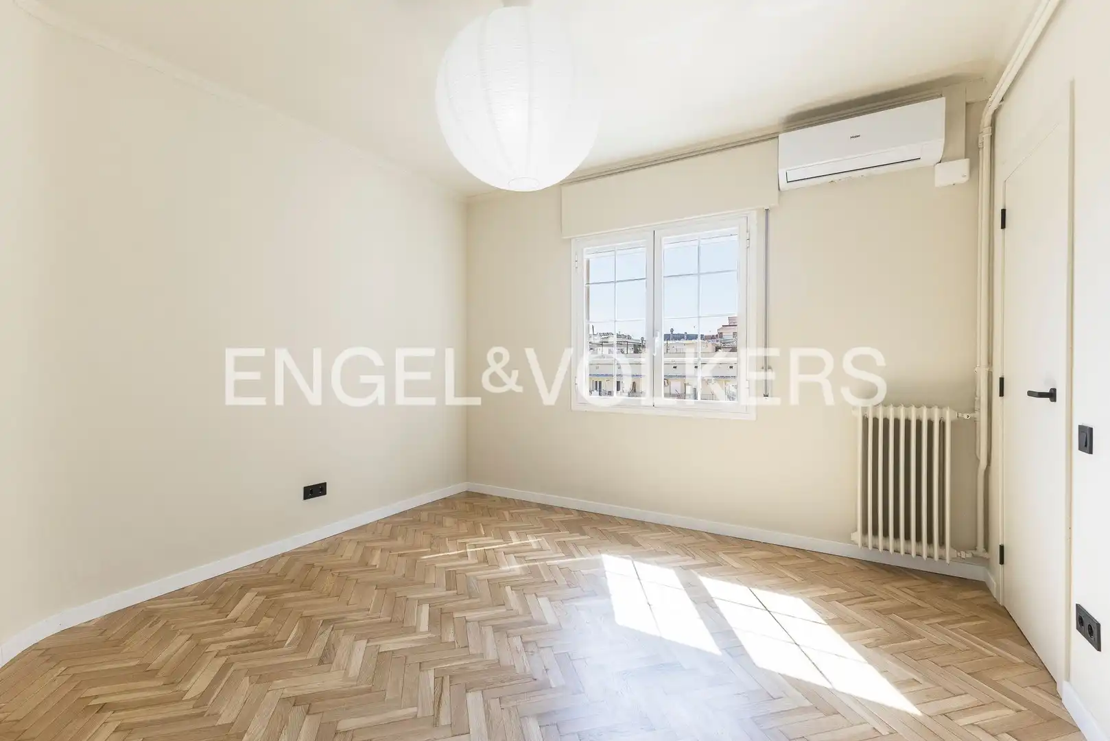 Dining room of Flat for sale in Barcelona  with Air Conditioner, Heating and Parquet flooring