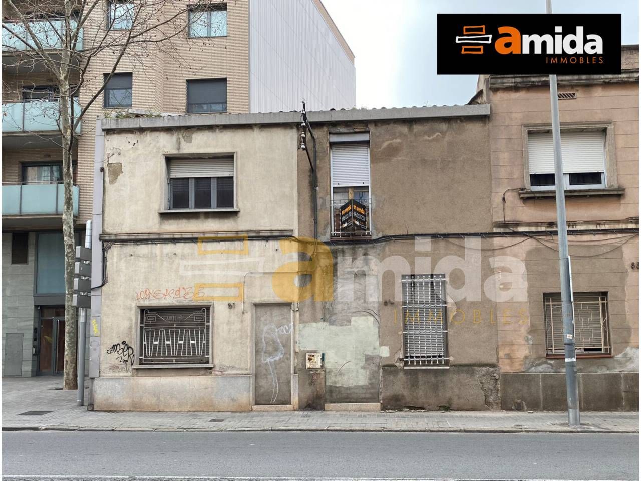 Vista exterior de Casa o xalet en venda en Sabadell amb Terrassa