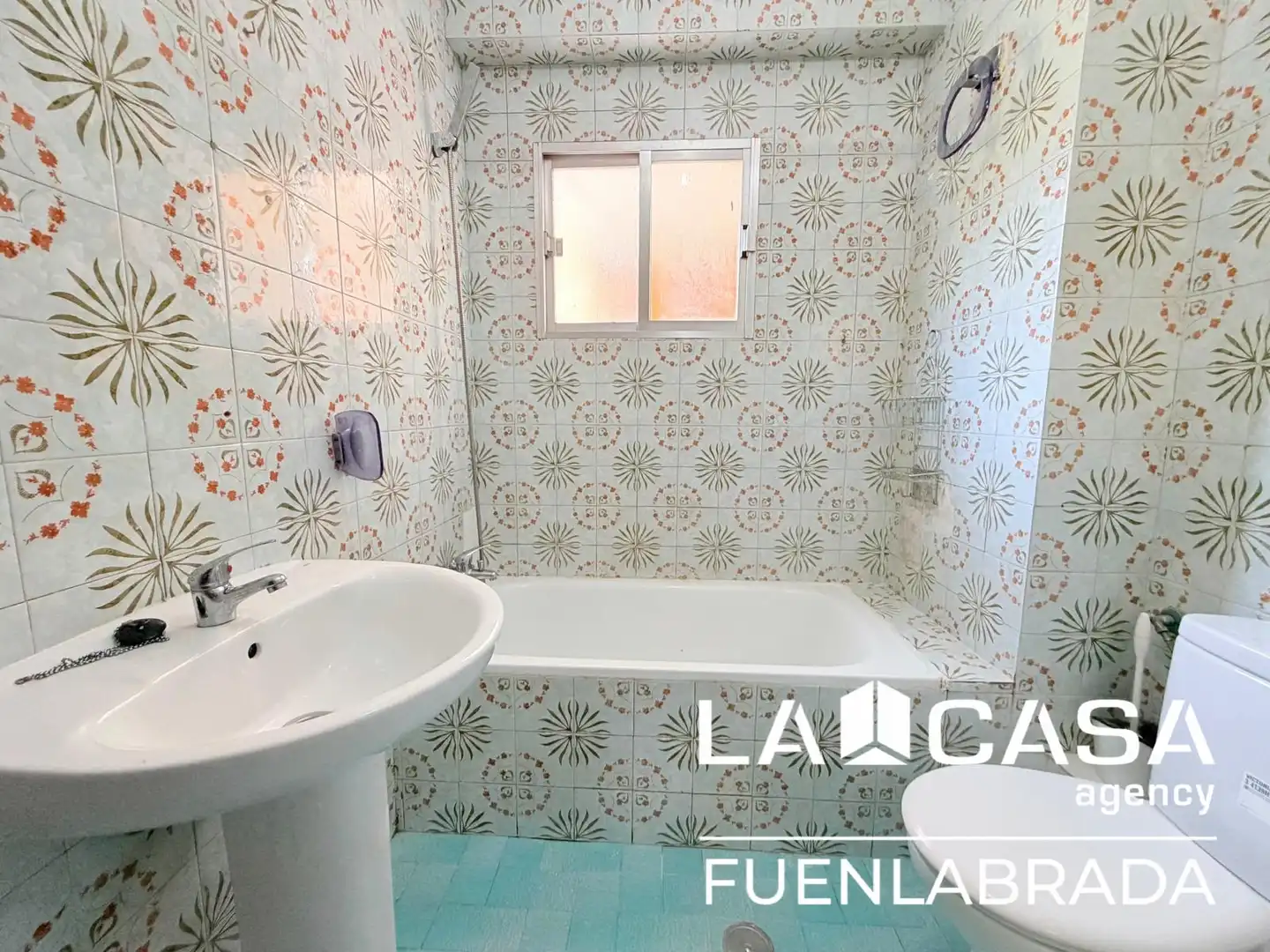 Bathroom of Flat for sale in Fuenlabrada  with Terrace