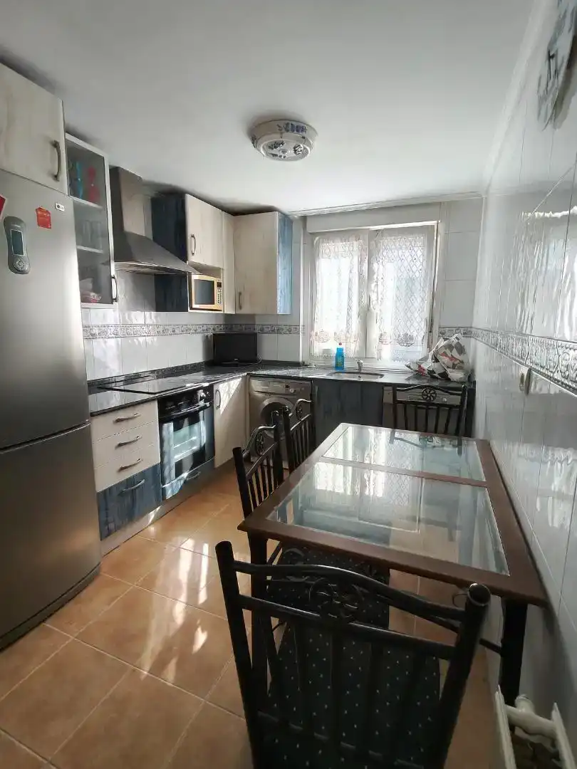 Cocina de Casa o chalet en venta en Castro-Urdiales con Balcón