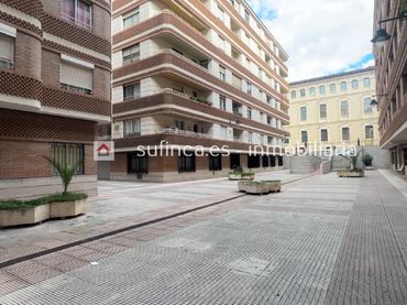 Business premises for sale in Centre - Zona Alta