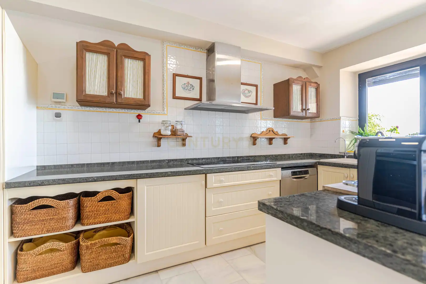 Kitchen of Houses for sale in Almuñécar  with Air Conditioner, Private garden and Storage room