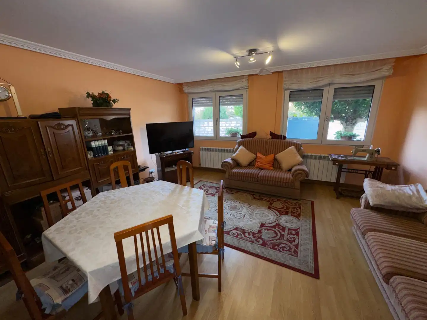 Wohnzimmer von Country house zum Verkauf in Ponferrada mit Heizung, Privatgarten und Terrasse