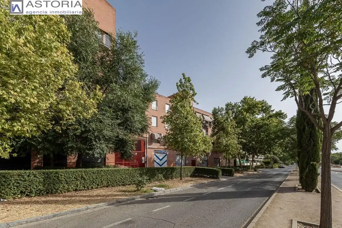 Exterior view of Flat for sale in Granada  with Balcony