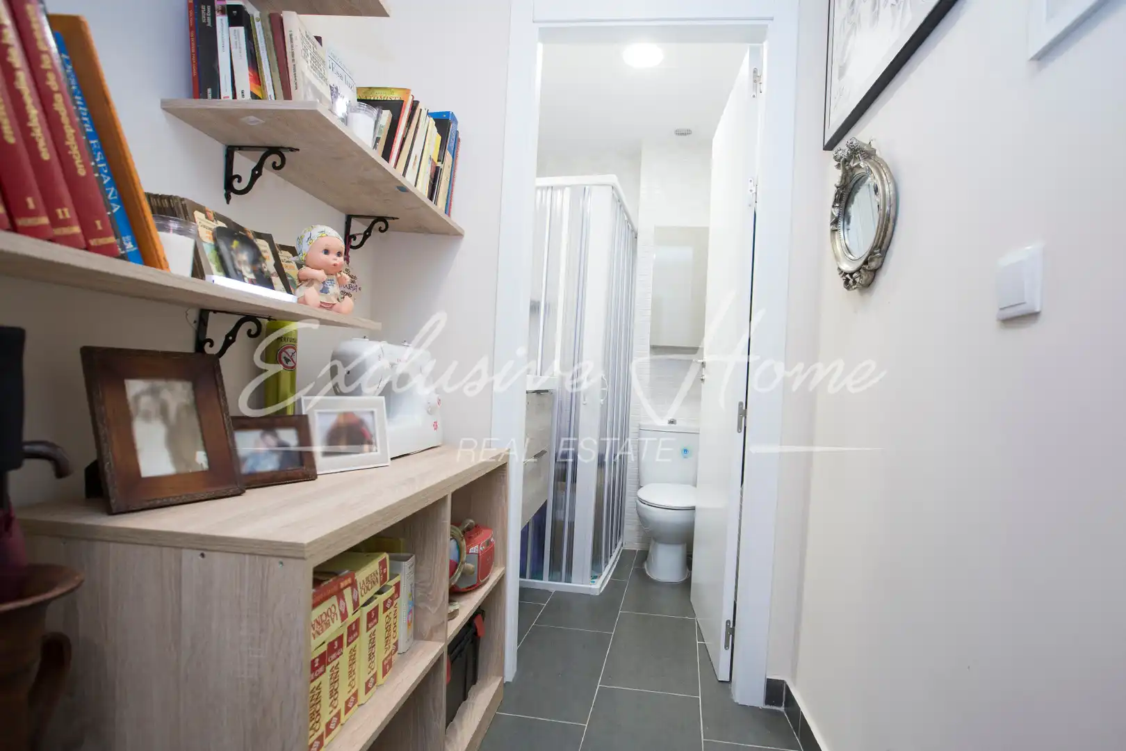 Piso con terraza en venta en Carrer de Sant Joaquim, imagen 9