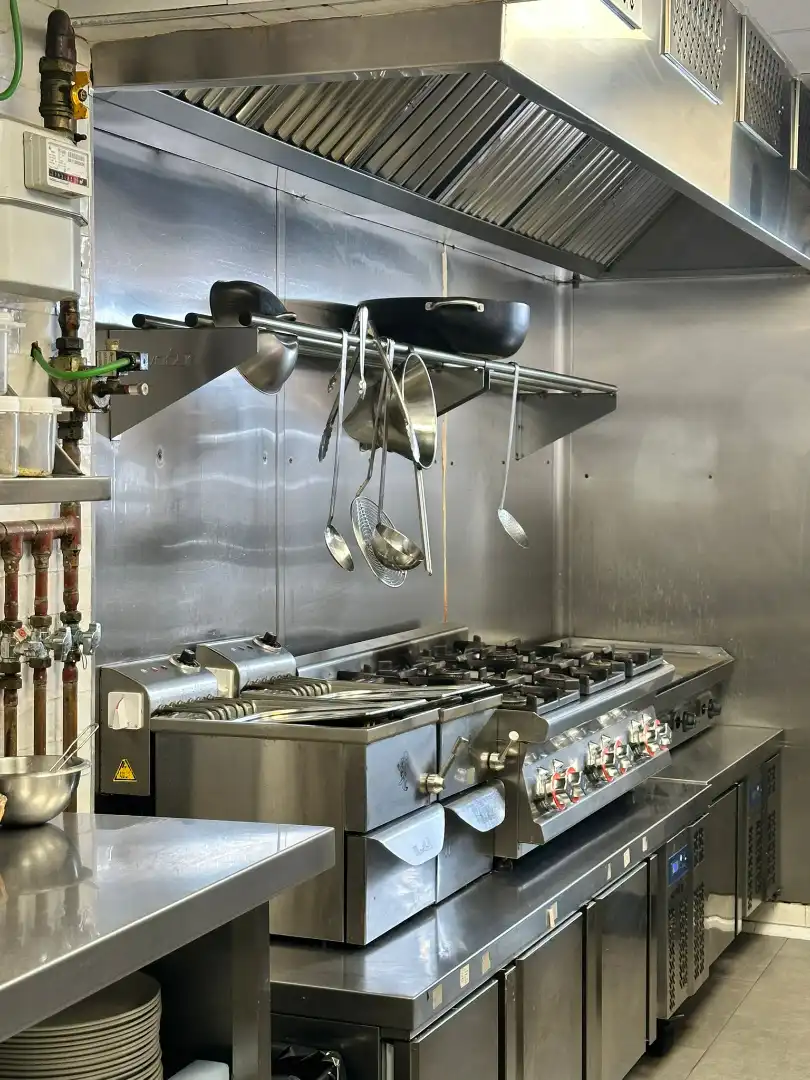 Cocina de Local en traspaso en Madrid con Aire acondicionado, Calefacción y Amueblado