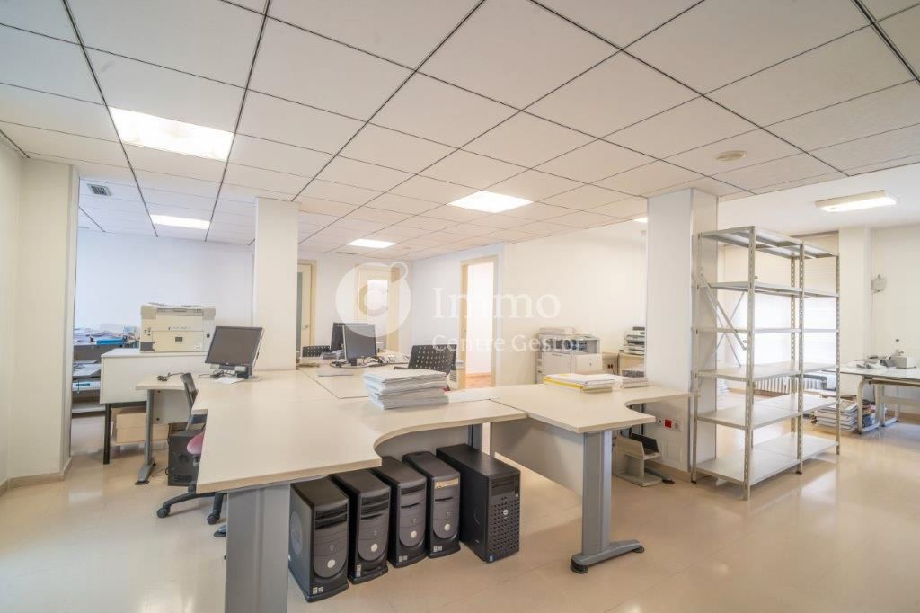 Flat for sale in  Lleida Capital  with Air Conditioner, Heating and Balcony