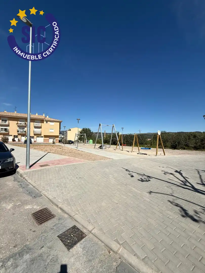 Aparcament de Casa adosada en venda en Sant Joan de Moró amb Jardí privat, Terrassa i Traster