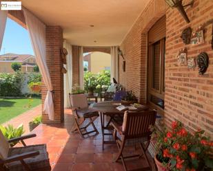 Jardí de Casa o xalet en venda en Villadangos del Páramo amb Calefacció, Jardí privat i Parquet