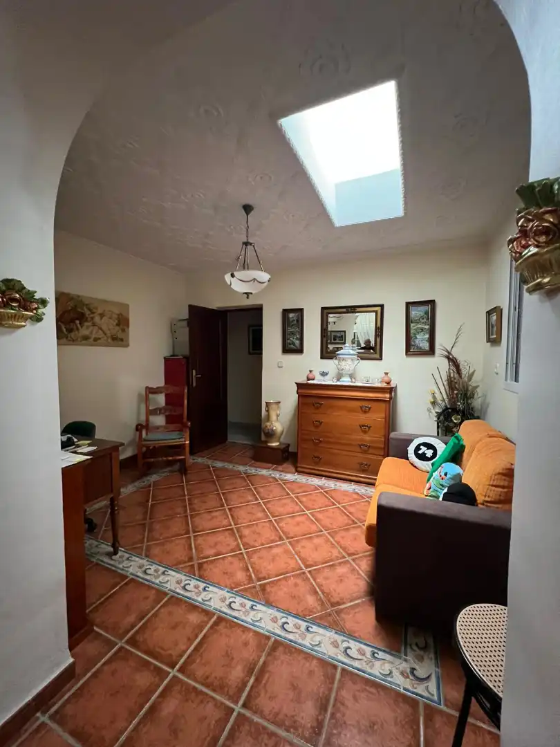 Sala d'estar de Casa adosada en venda en Palomares del Río amb Aire condicionat, Calefacció i Jardí privat