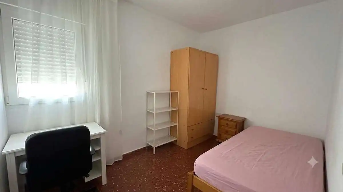 Schlafzimmer von Dachboden zum Verkauf in Granada mit Klimaanlage, Heizung und Terrasse