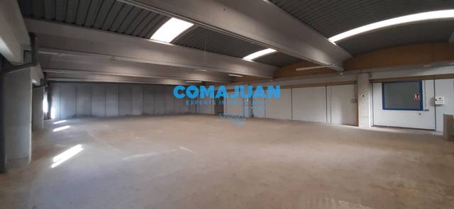 Nave industrial en Alquiler en Zona Industrial i Agrícola