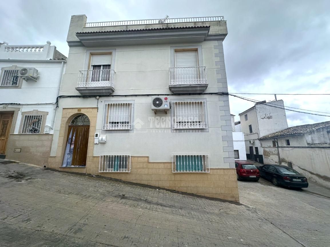 Vista exterior de Casa o chalet en venta en Bedmar y Garcíez con Aire acondicionado, Calefacción y Terraza