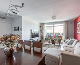 Sala d'estar de Apartament de lloguer en  Madrid Capital amb Aire condicionat, Calefacció i Terrassa