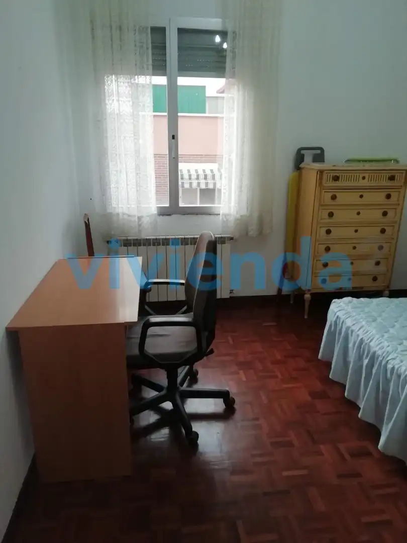 Piso en venta en CALLE DE ANTONIO SALVADOR, Almendrales