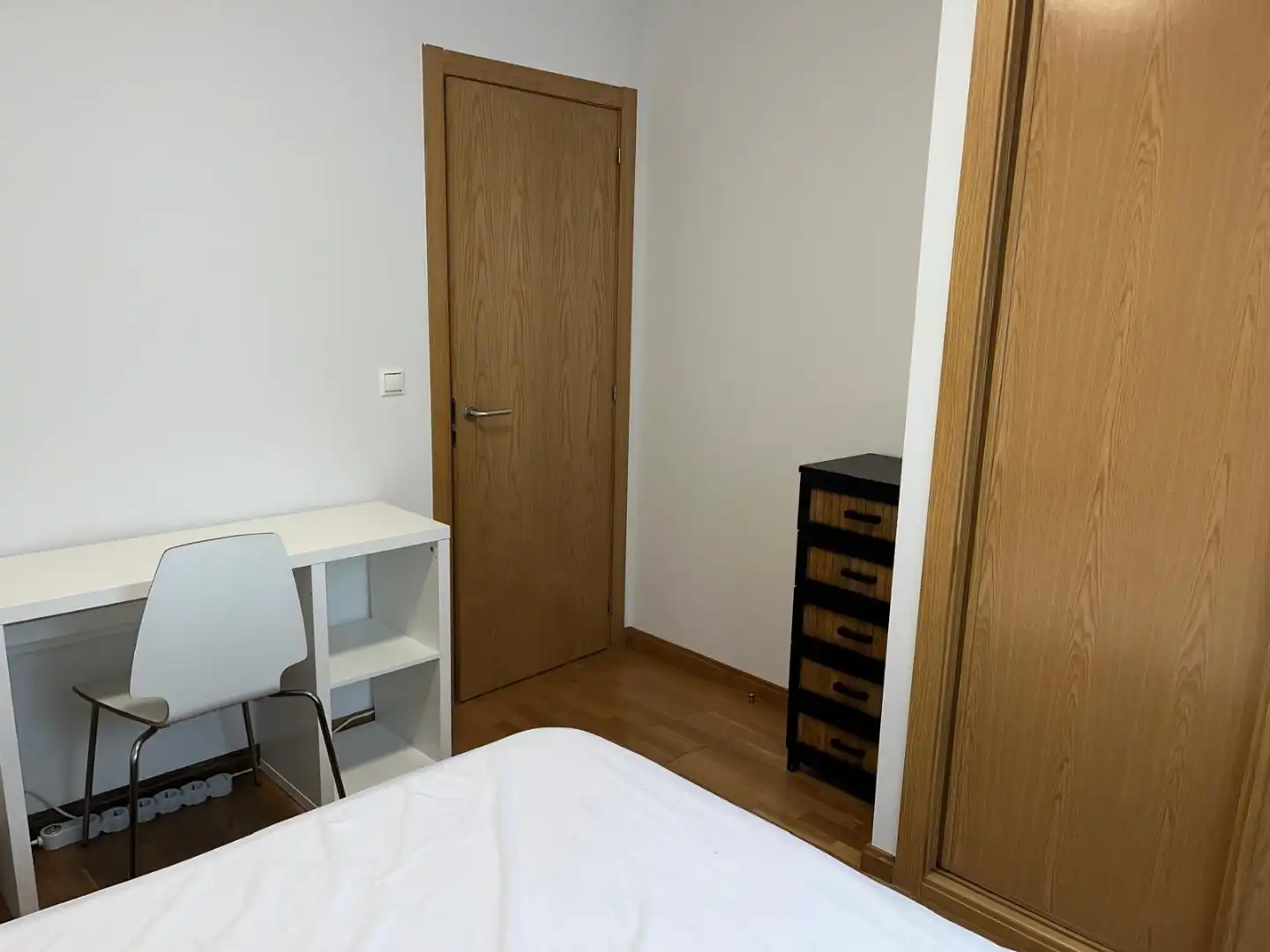 Schlafzimmer von Wohnung zur Miete in A Coruña Capital 