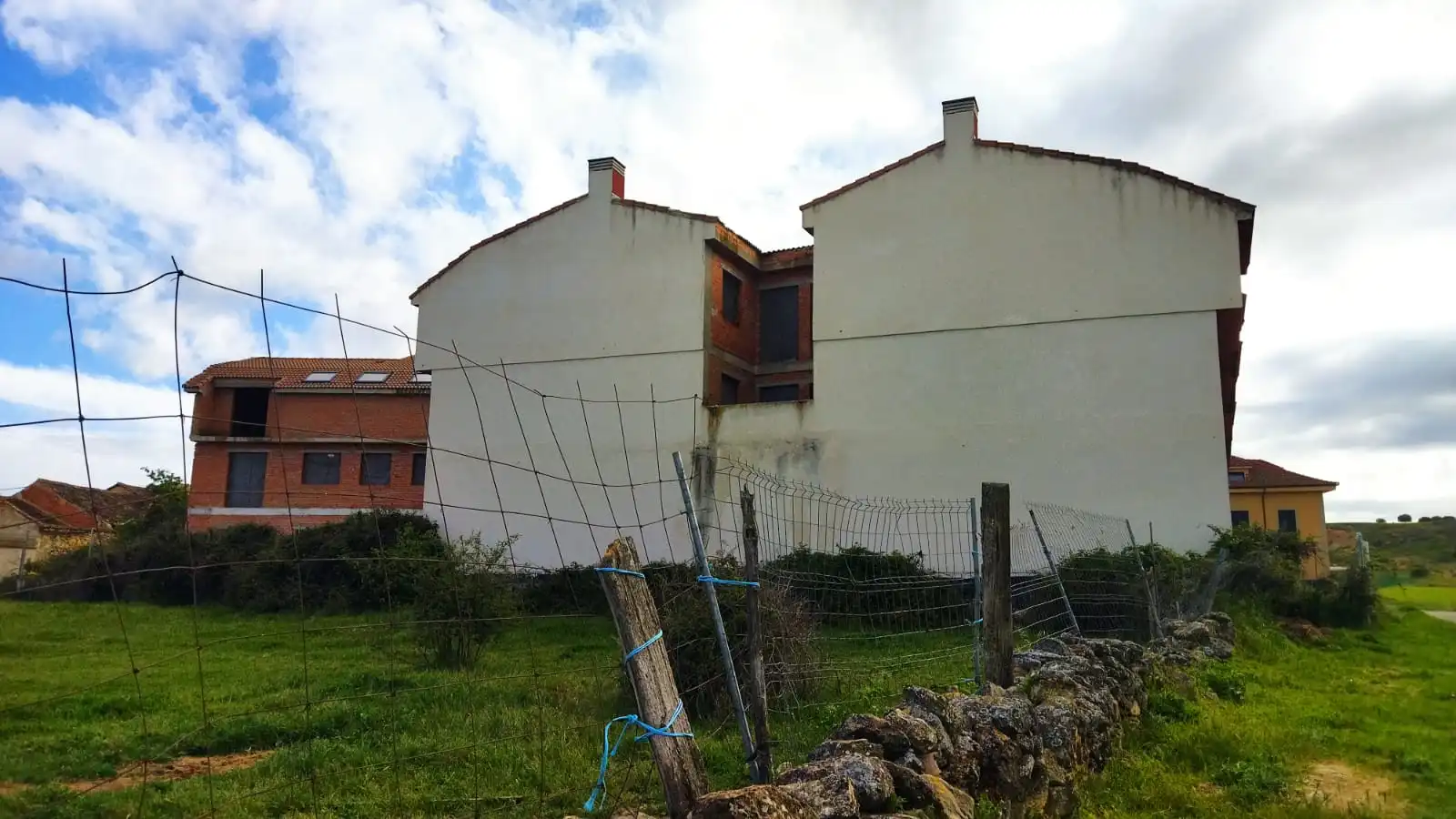 Einfamilien-Reihenhaus zum Verkauf in Norte - La Higuera, Espirdo