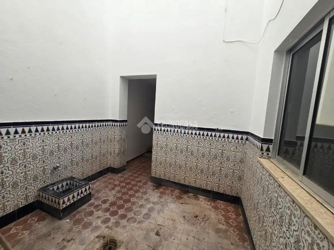 Casa adosada en venta en Morón de la Frontera