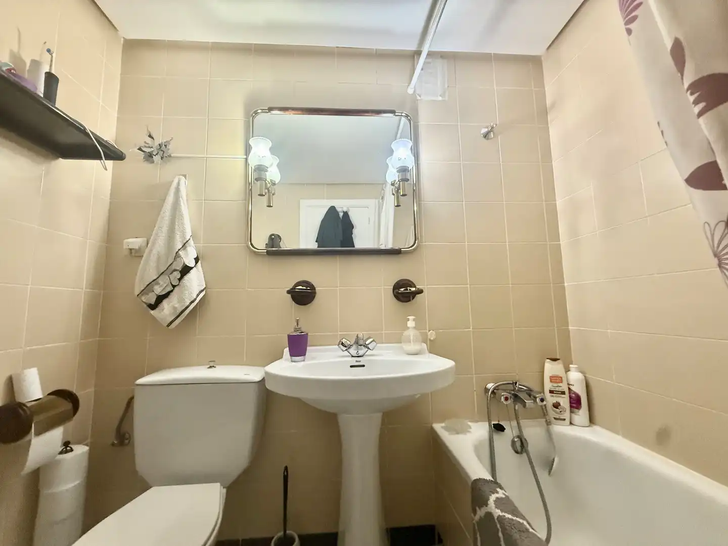 Bathroom of Flat for sale in Madrid  with Heating, Terrace and Furnished