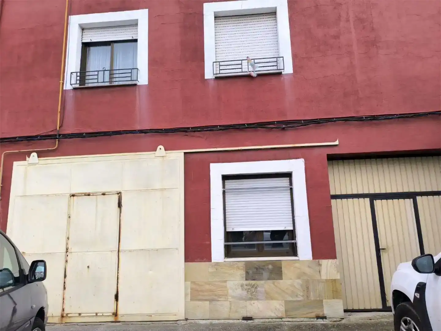 Vista exterior de Piso en venta en Ponferrada con Jardín privado, Trastero y Amueblado