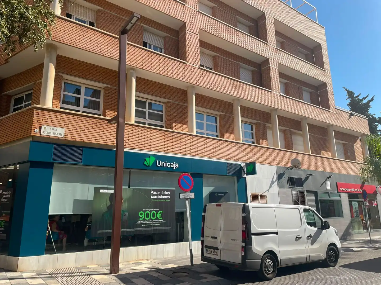 Exterior view of Office for rent in El Ejido  with Air Conditioner