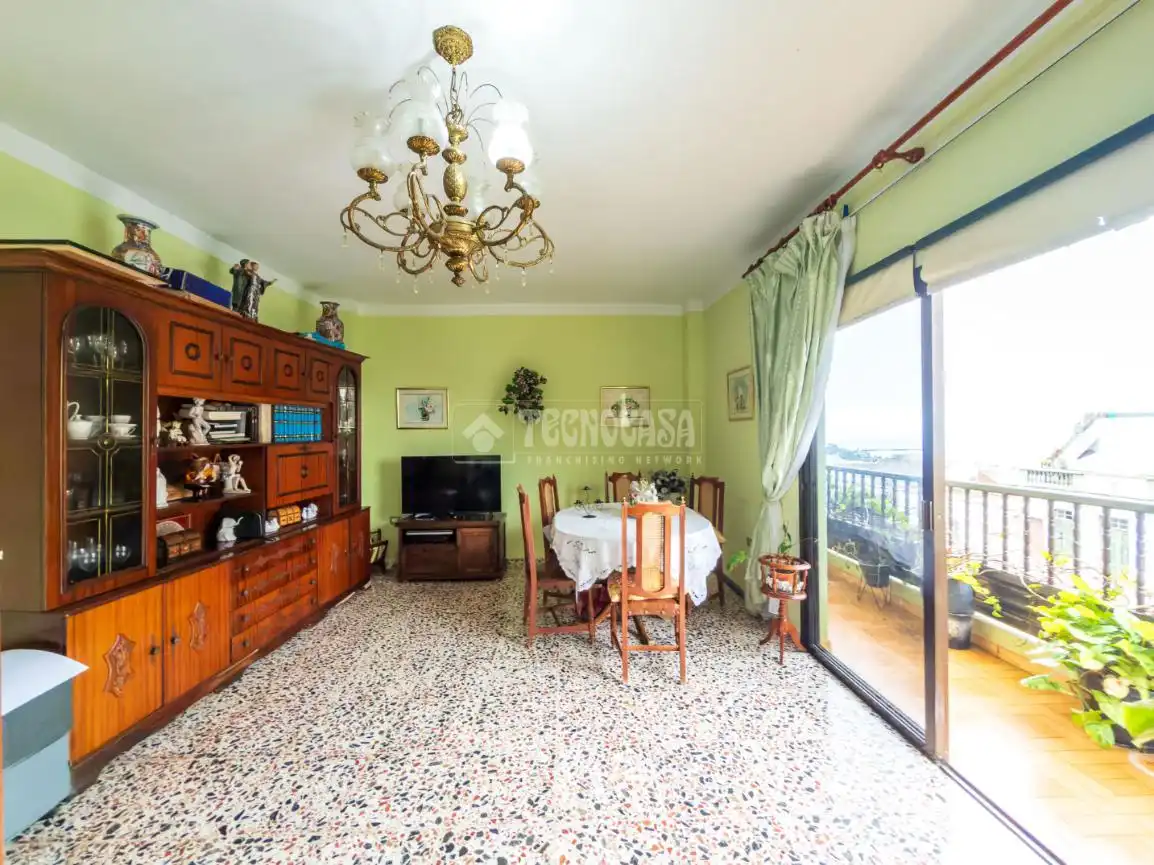 Comedor de Piso en venta en Santa Úrsula con Balcón