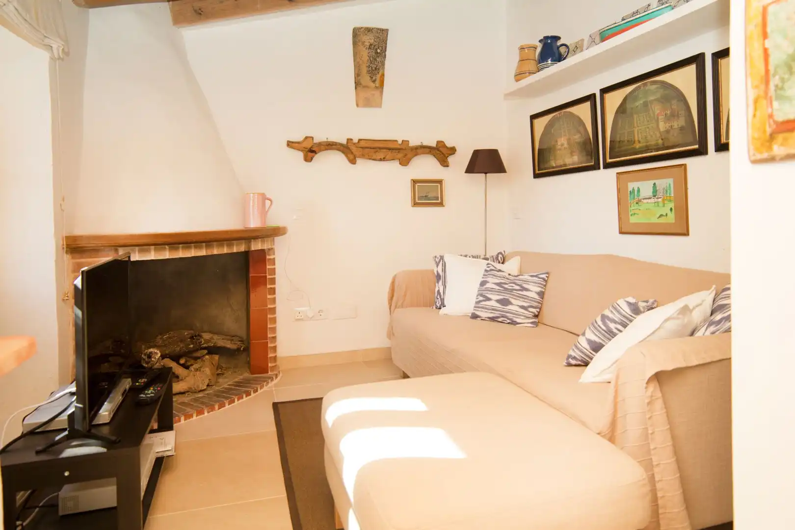 Sala de estar de Finca rústica en venta en Banyalbufar con Jardín privado, Terraza y Horno