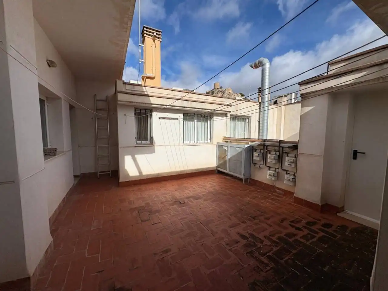 Außenansicht von Maisonette zum Verkauf in Castalla mit Klimaanlage, Heizung und Terrasse