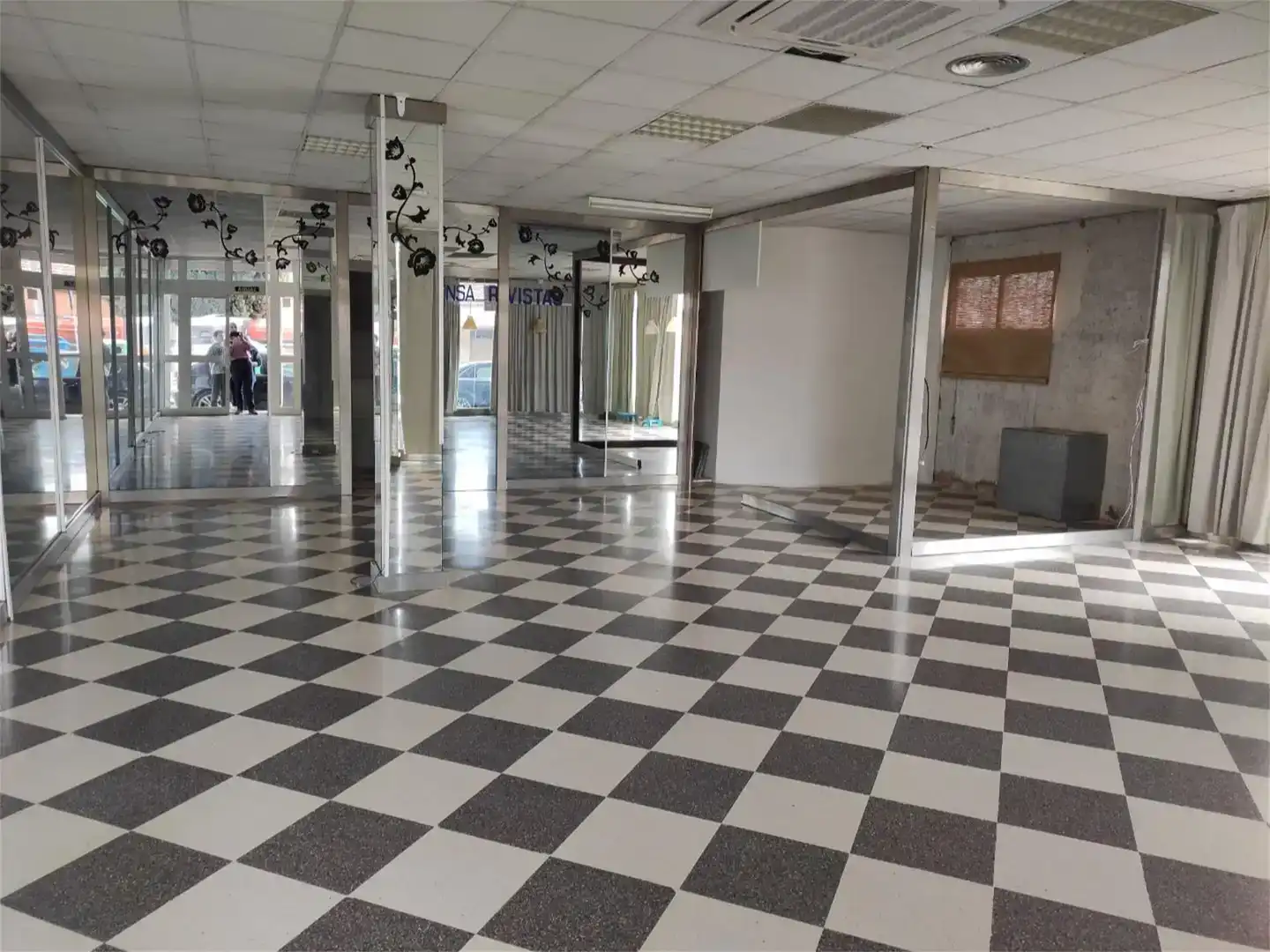 Local de alquiler en Pedanías Oeste
