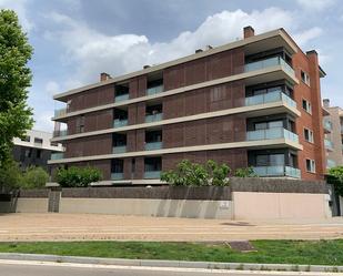 Exterior view of Attic for sale in Sant Cugat del Vallès  with Air Conditioner and Terrace