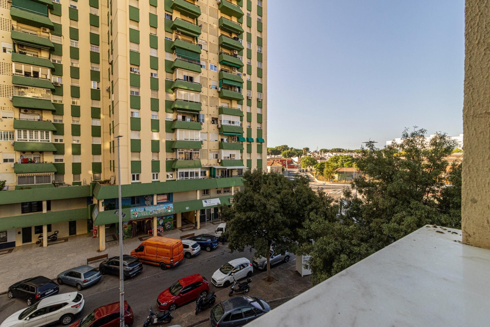 Exterior view of Flat for sale in Jerez de la Frontera  with Air Conditioner and Storage room