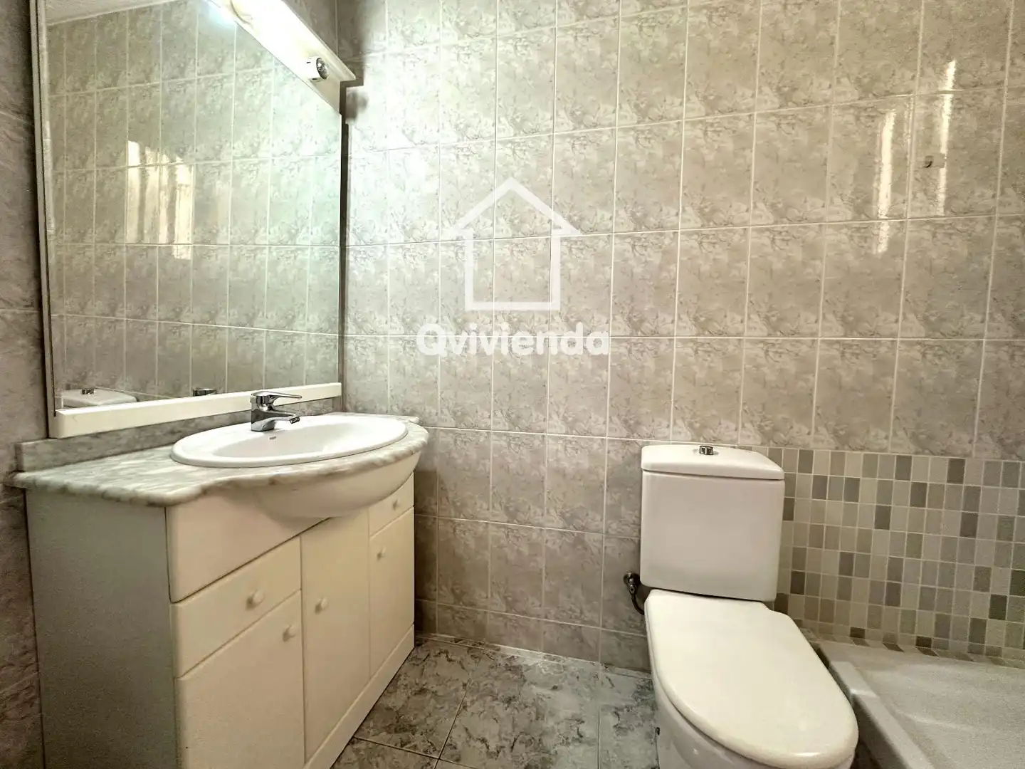 Baño de Ático en venta en Santa Coloma de Gramenet con Calefacción
