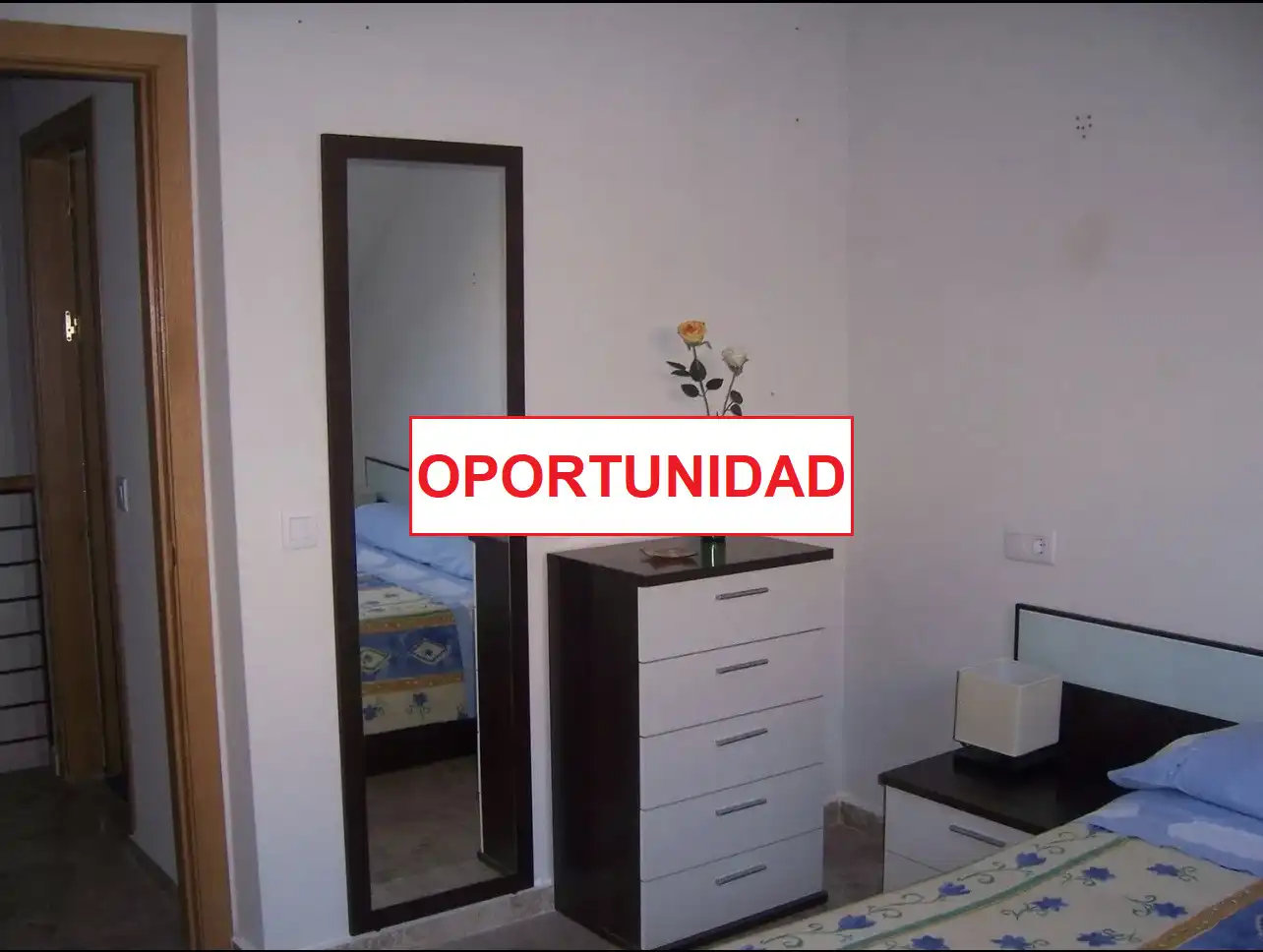 Dormitori de Dúplex en venda en Ciudad Real amb Aire condicionat, Traster i Moblat