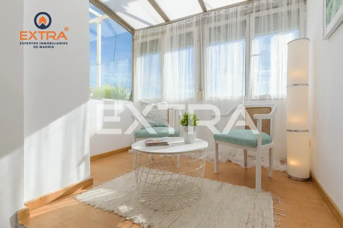 Attic for sale in Avenida Ciudad de Barcelona, Adelfas