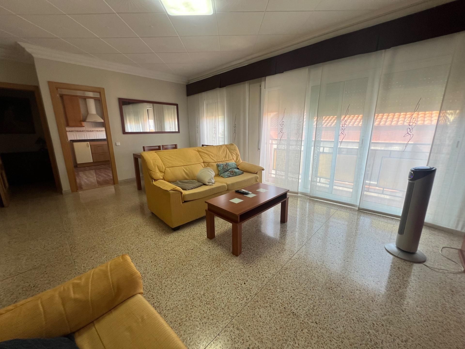 Sala d'estar de Pis en venda en Sabadell amb Terrassa i Balcó