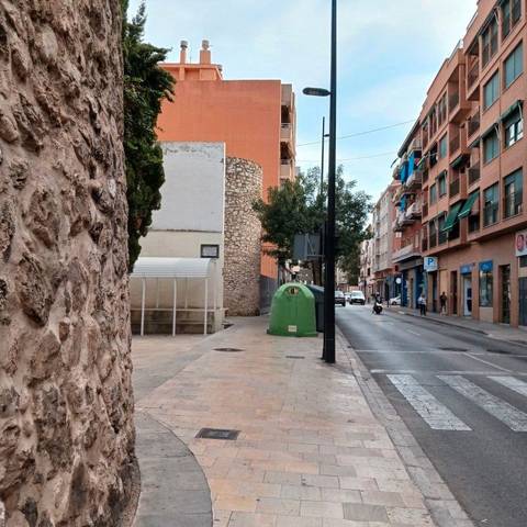 Piso en Venta en Carrer Nou d'Octubre en Centro Histórico