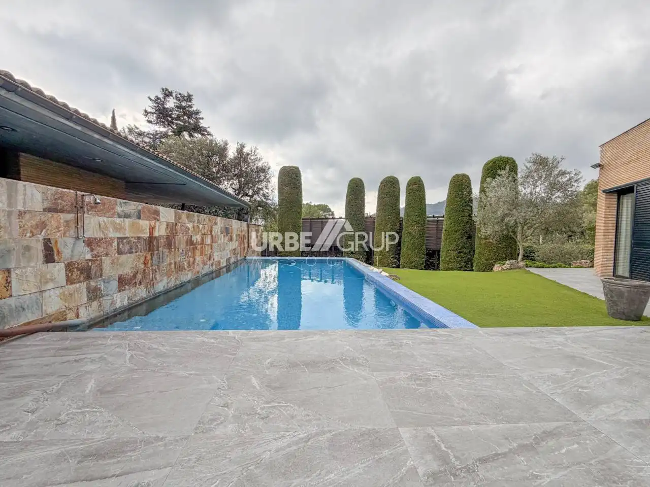 Swimming pool of Houses for rent in Matadepera, Barcelona