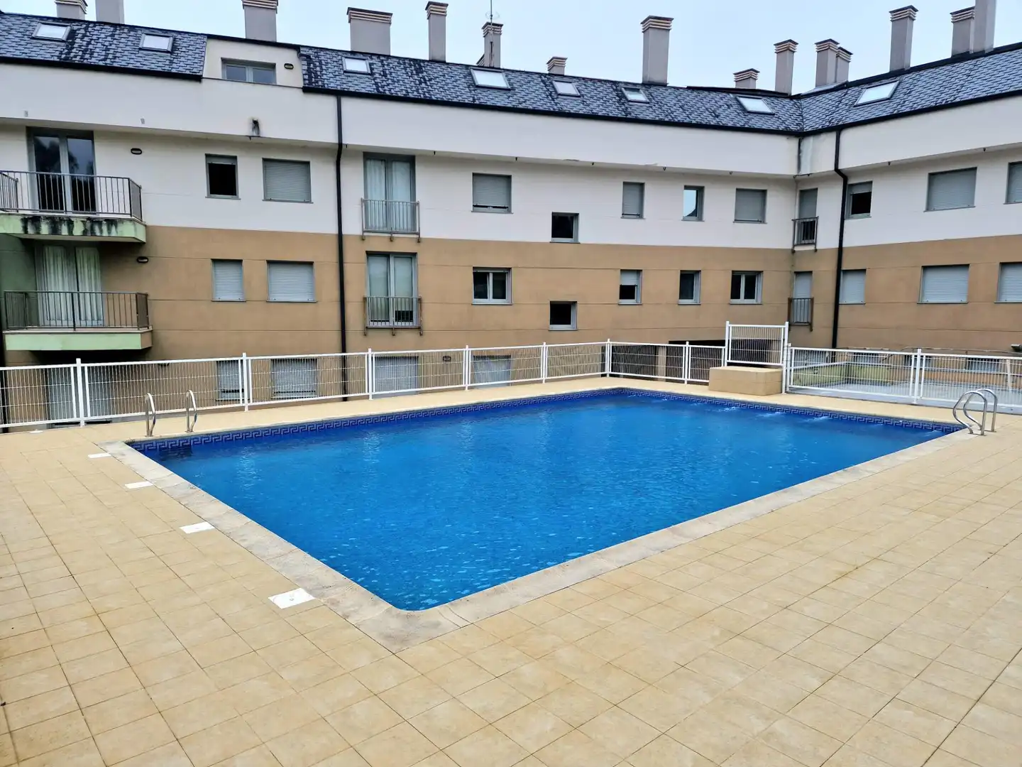 Swimming pool of Flat for sale in Barreiros  with Heating, Private garden and Terrace