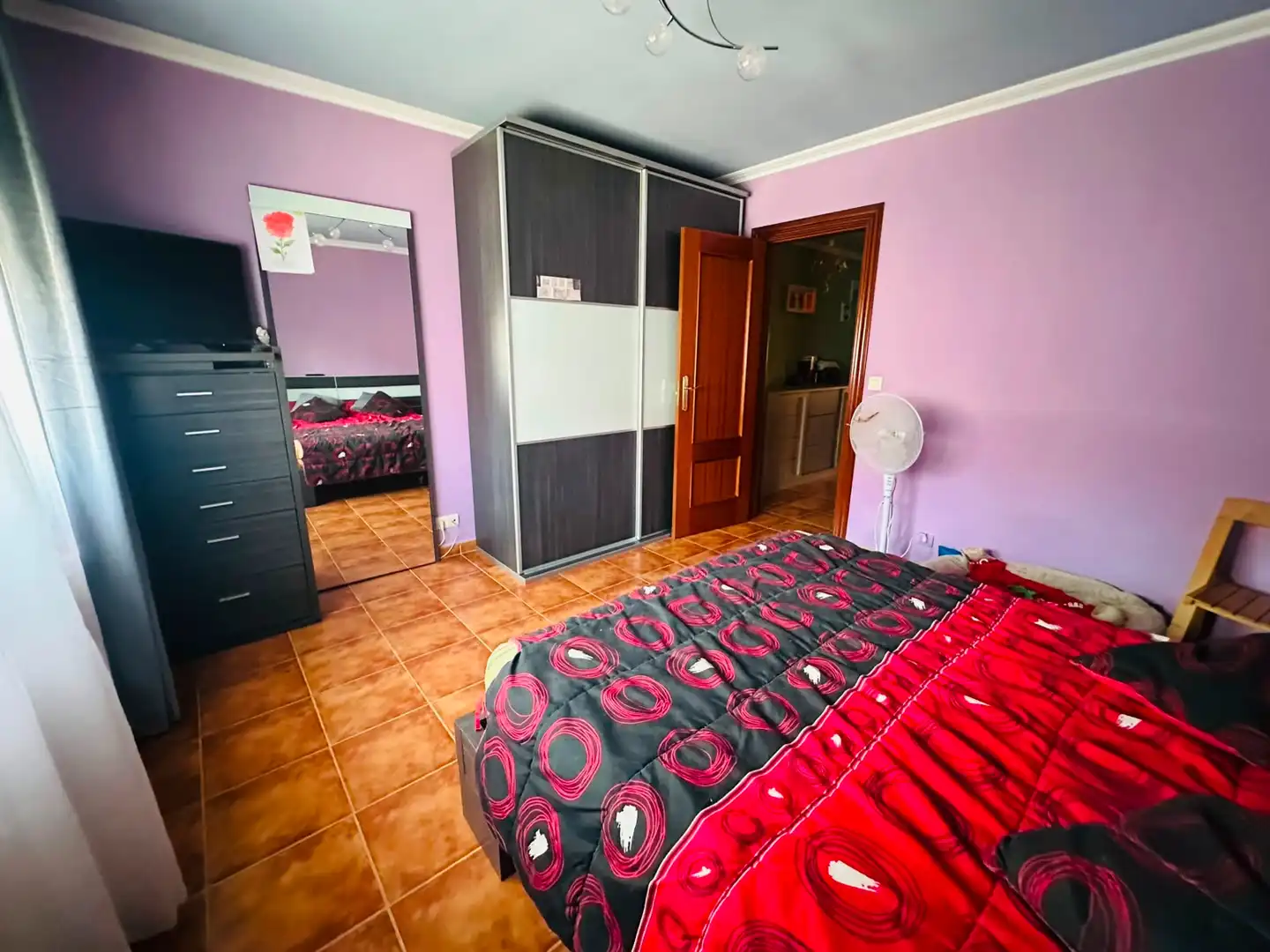 Dormitori de Casa adosada en venda en Cigales amb Calefacció, Forn i Rentadora