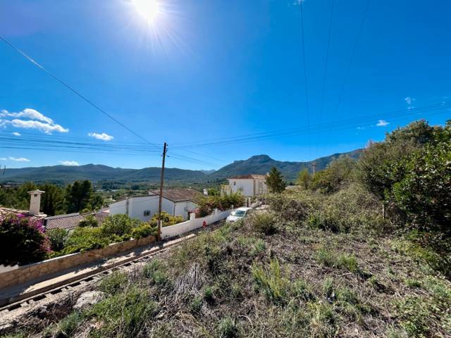 Terreno residencial en Venta en Alcalalí