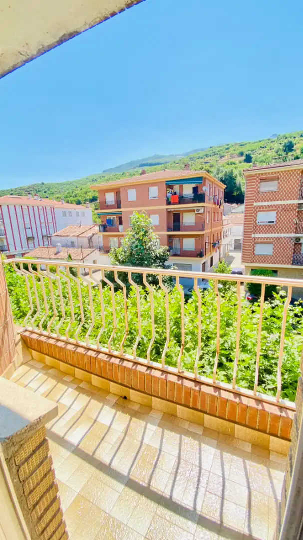 Terrasse von Wohnung zum Verkauf in Navaconcejo mit Terrasse, Möbliert und Waschmaschine